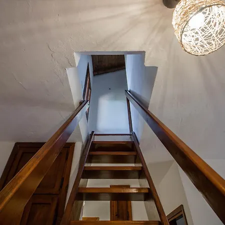 Guesthost - Oasis With Garden, Pool And Wifi Golfo Aranci