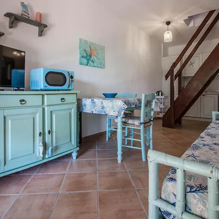 Guesthost - Oasis With Garden, Pool And Wifi Golfo Aranci