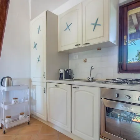 Guesthost - Oasis With Garden, Pool And Wifi Golfo Aranci