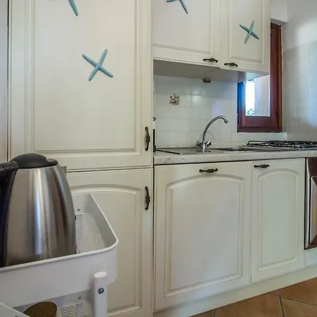 Apartman Guesthost - Oasis With Garden, Pool And Wifi *