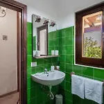 Guesthost - Oasis With Garden, Pool And Wifi 公寓
