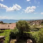 Guesthost - Oasis With Garden, Pool And Wifi * Golfo Aranci