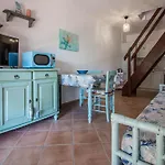 Guesthost - Oasis With Garden, Pool And Wifi Golfo Aranci