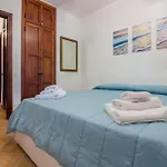 Guesthost - Oasis With Garden, Pool And Wifi