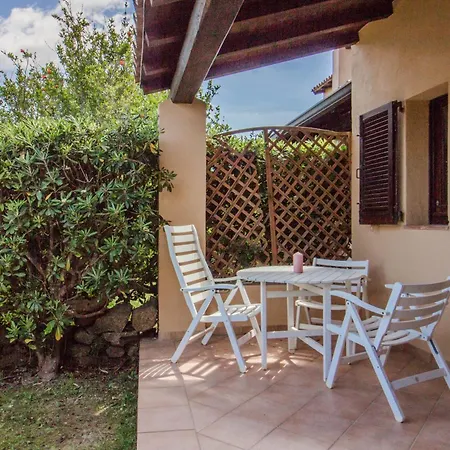 Guesthost - Oasis With Garden, Pool And Wifi