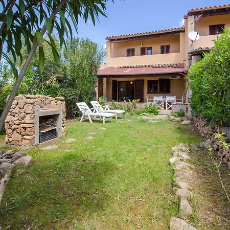 Guesthost - Oasis With Garden, Pool And Wifi Appartement
