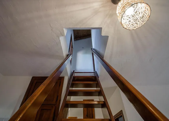 Guesthost - Oasis With Garden, Pool And Wifi Golfo Aranci
