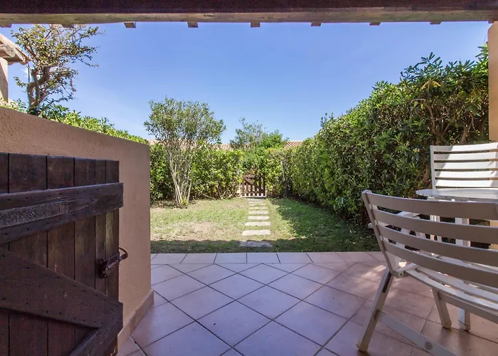 Guesthost - Oasis With Garden, Pool And Wifi *